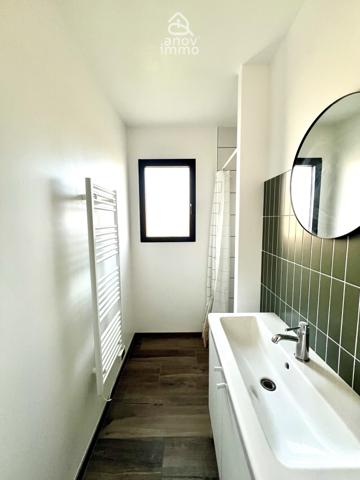 Maison
                                                                                                                                                                                                                                                                                                                        5 pièce(s)                                                                                                                                                                                                          4 chambre(s)                                                                                                                                                                                                          120  m²