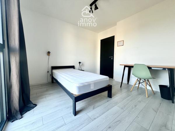 Maison
                                                                                                                                                                                                                                                                                                                        5 pièce(s)                                                                                                                                                                                                          4 chambre(s)                                                                                                                                                                                                          120  m²