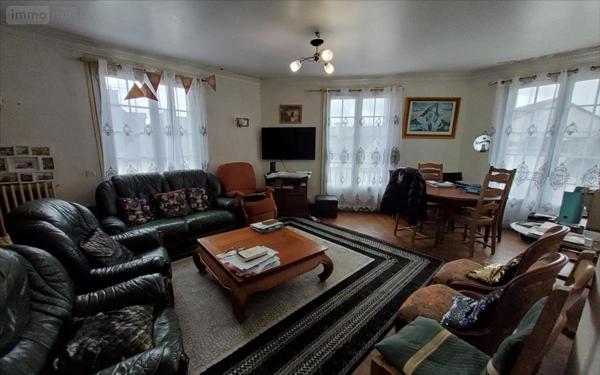 Maison de ville à vendre à Carhaix-Plouguer dans le Finistère (29270), ref : 29066-1081192