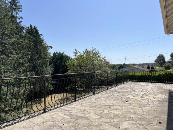 Maison à vendre |  Mussidan |  5 pièces | 130 m²