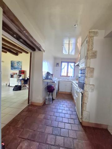 À vendre - Maison mitoyenne 1 côté, 3 pièces située à Rouessé-Fontaine (72610)