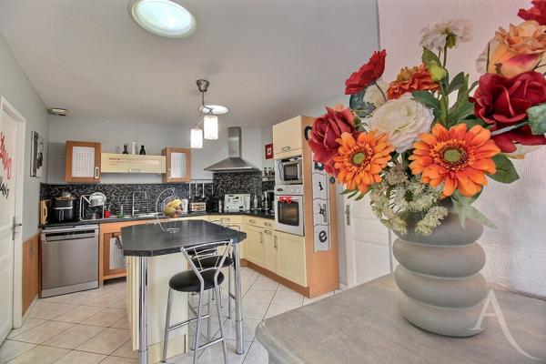 Maison familiale 5 chambres avec piscine (Villenave d'Ornon)