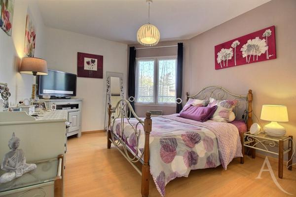 Maison familiale 5 chambres avec piscine (Villenave d'Ornon)