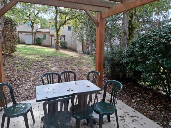 Au coeur d'une jolie résidence de tourisme, avec piscine !