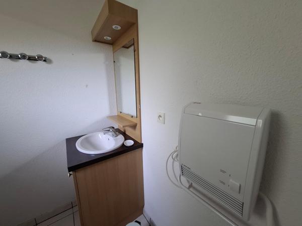 Au coeur d'une jolie résidence de tourisme, avec piscine !