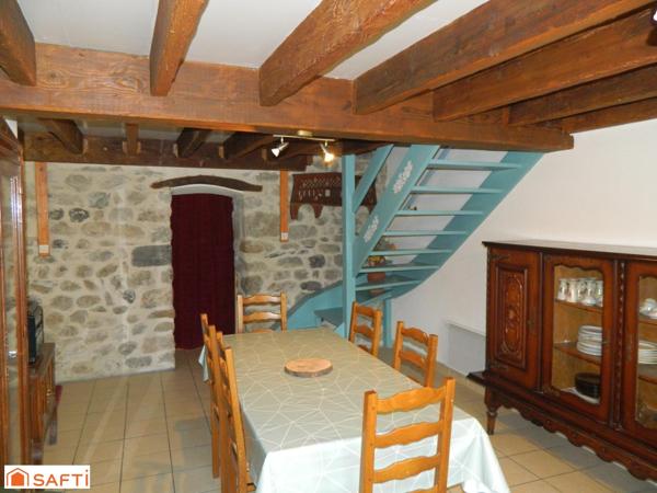 Maison de village 104m², garage parking + T1 loué