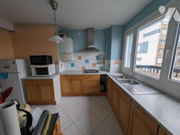APPARTEMENT A VENDRE SAINT POL SUR MER 59 ! EXCLUSIVITE !!! Situé au 4 et dernier étage d'une r...