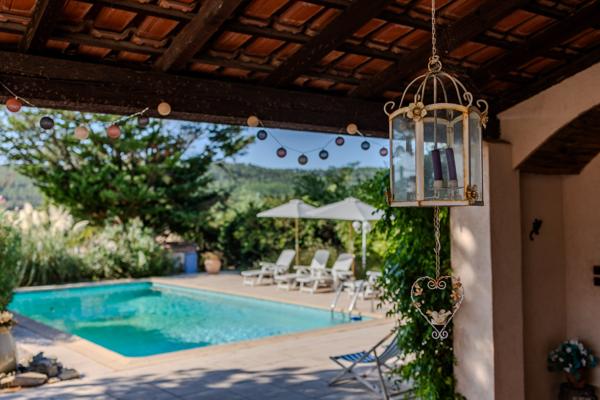 Camps-la-Source (83170) Jolie maison avec piscine, vue et chambre d'amis