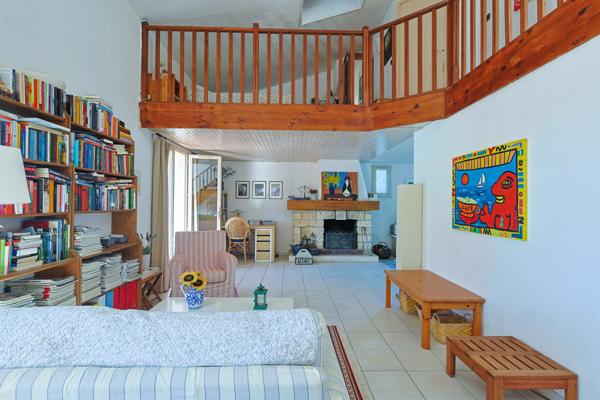 Camps-la-Source (83170) Jolie maison avec piscine, vue et chambre d'amis