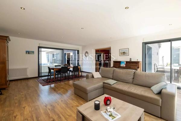 Lumineuse Maison et sa piscine à 10 min des plages de Châtelaillon