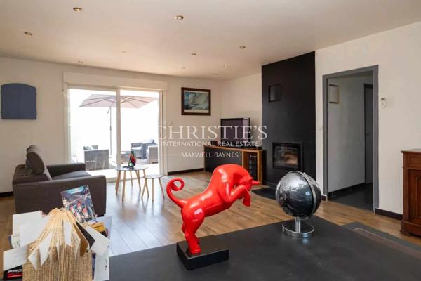 Lumineuse Maison et sa piscine à 10 min des plages de Châtelaillon