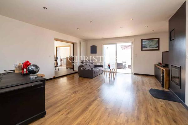 Lumineuse Maison et sa piscine à 10 min des plages de Châtelaillon