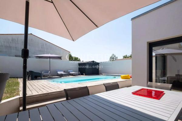 Lumineuse Maison et sa piscine à 10 min des plages de Châtelaillon