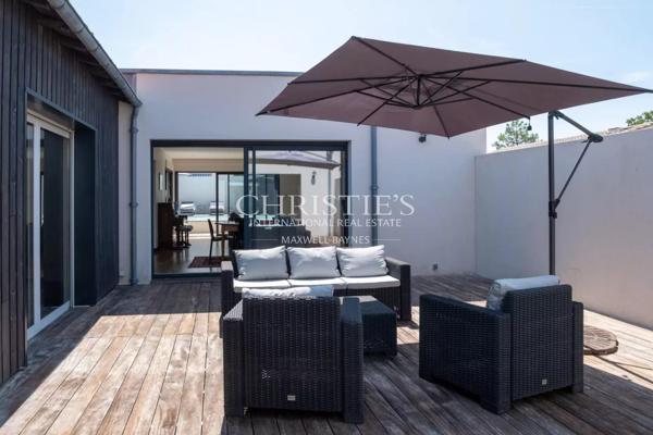 Lumineuse Maison et sa piscine à 10 min des plages de Châtelaillon