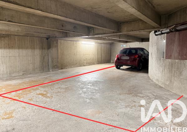 Parking à vendre 28 m² Paris 19