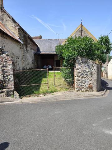 Maison et bâtiment à rénover – Dun-le-Poëlier, proche Chabris