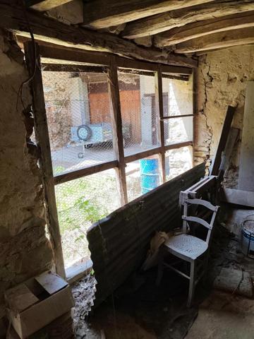 Maison et bâtiment à rénover – Dun-le-Poëlier, proche Chabris