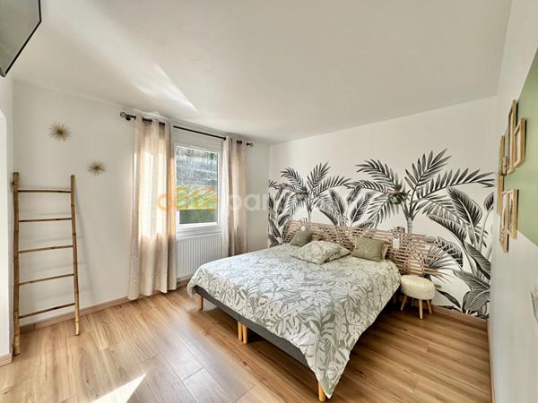 Vente Maison295 m² - 4 Pièces - ESPALY SAINT MARCEL (43000)