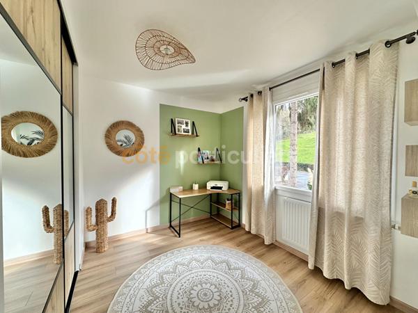 Vente Maison295 m² - 4 Pièces - ESPALY SAINT MARCEL (43000)