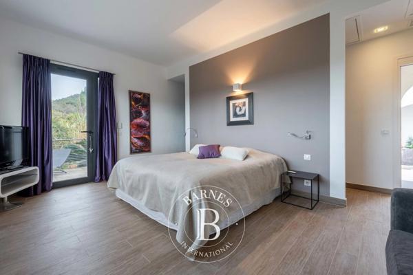 Cassis, Villa 7 Chambres -  406 m² à vendre