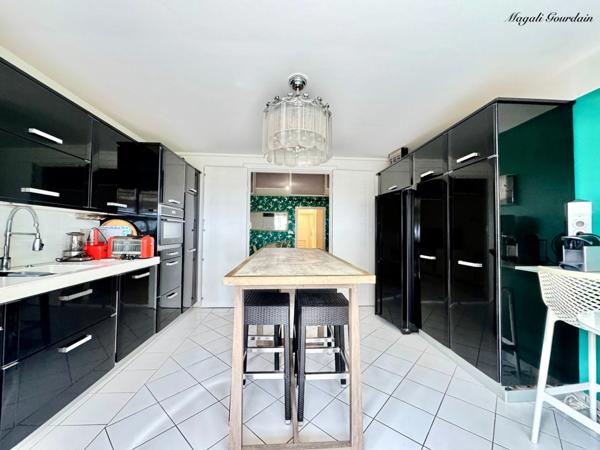 A VENDRE - T2 MEUBLÉ D’EXCEPTION VUE LAGON – SAINT-FRANÇOIS