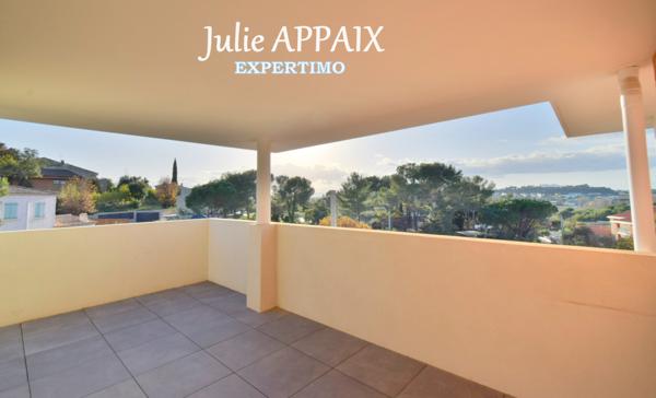 Fréjus (83600) Fréjus, Appartement 4 pièces au dernier étage avec 52,90M² de terrasse, box fermé et place de parking privativ