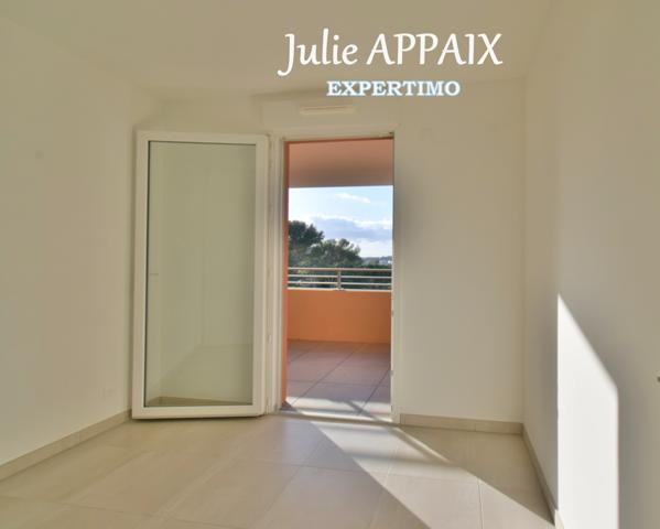 Fréjus (83600) Fréjus, Appartement 4 pièces au dernier étage avec 52,90M² de terrasse, box fermé et place de parking privativ