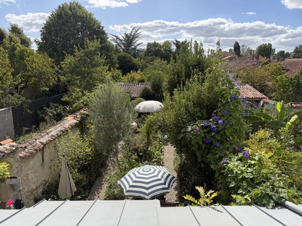 Maison
         4 pièces
        - 93 m² 242 500 € *