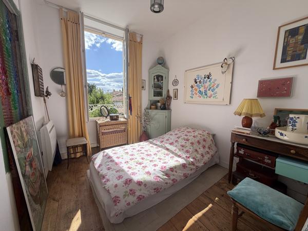 Maison
         4 pièces
        - 93 m² 242 500 € *