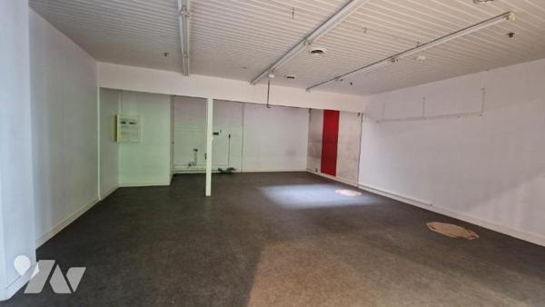 LOCAL COMMERCIAL GALERIE DU GEANT