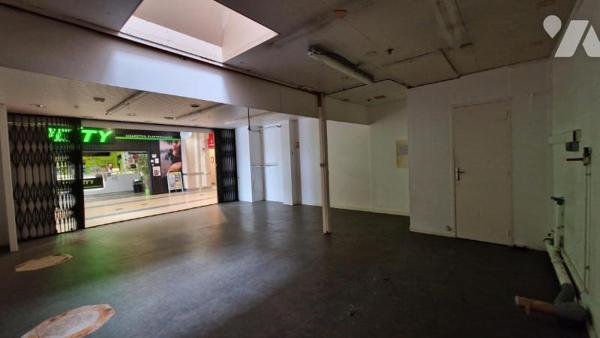 LOCAL COMMERCIAL GALERIE DU GEANT