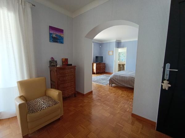 Maison 5 pièces - 210 m² Bien prestige