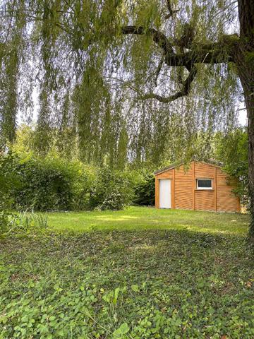 Maison Donnery avec 1686 m² de terrain