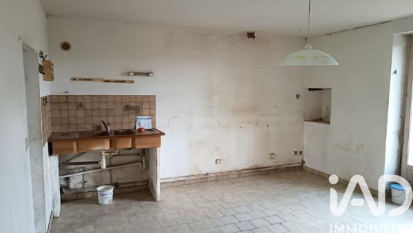 Maison à vendre 7 pièces 177 m² Saint-Aubin-le-Dépeint