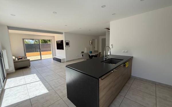 Maison à vendre    5 pièces •  Sain-Bel