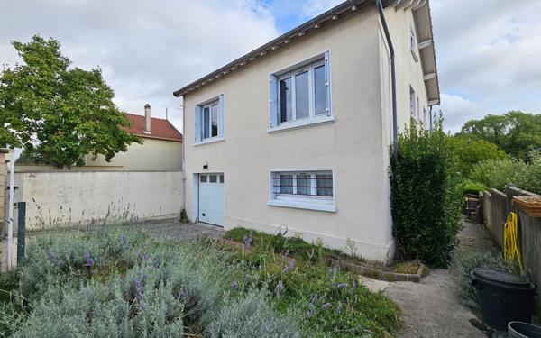 Maison à vendre    4 pièces • 100 m2 Chelles