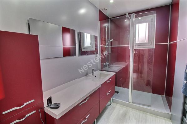 EPERNON, Pavillon 3 chambres sur sous-sol total avec jardin