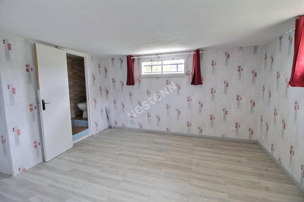 EPERNON, Pavillon 3 chambres sur sous-sol total avec jardin