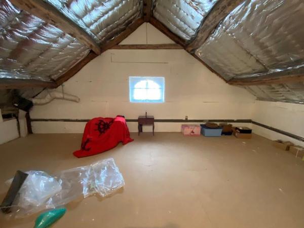 Maison familiale 8 pièces - 206 m2 - Centre ville de Neuville-aux-bois