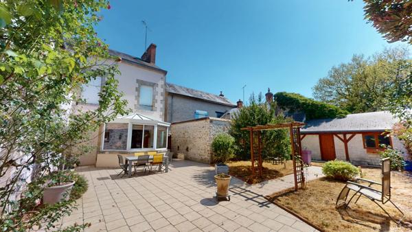 Maison familiale 8 pièces - 206 m2 - Centre ville de Neuville-aux-bois