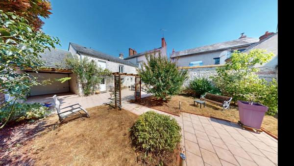 Maison familiale 8 pièces - 206 m2 - Centre ville de Neuville-aux-bois