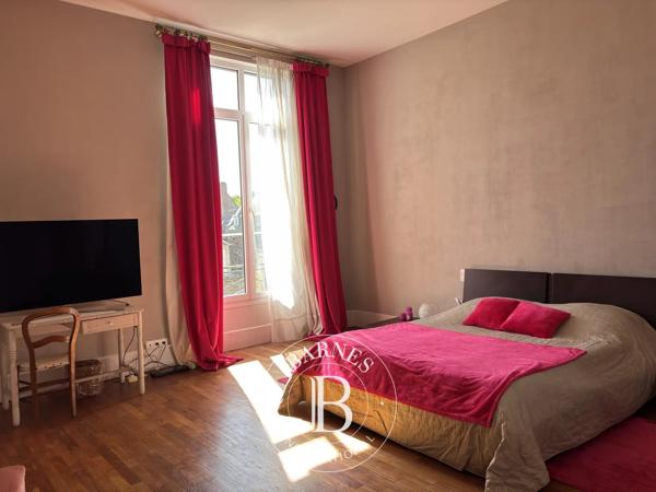 Condé-en-Normandie, Maison de ville 7 Chambres  à vendre