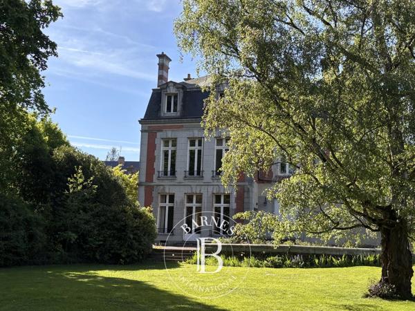 Condé-en-Normandie, Maison de ville 7 Chambres  à vendre