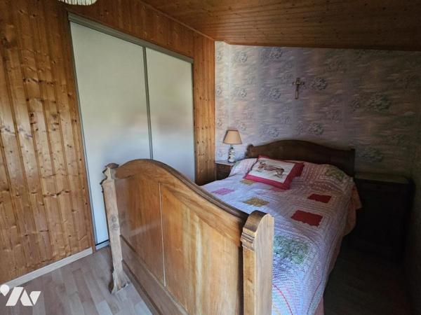 Maison trois chambres - grande dépendance et garage