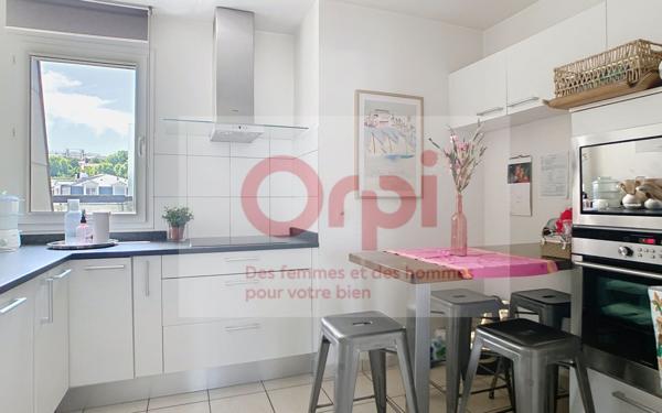 Appartement à vendre    4 pièces • 98,32 m2 Issy-les-Moulineaux