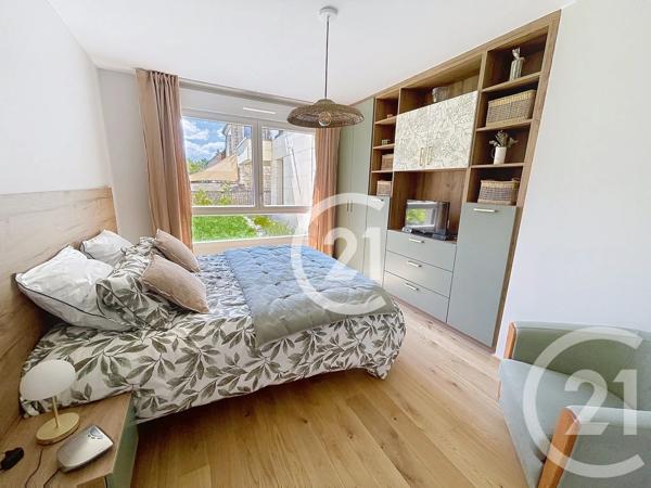 Appartement F4 à vendre  4 pièces - 76 m 2   CAEN  - 14