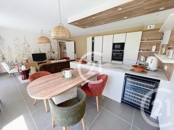 Appartement F4 à vendre  4 pièces - 76 m 2   CAEN  - 14