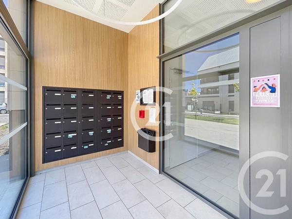Appartement F4 à vendre  4 pièces - 76 m 2   CAEN  - 14