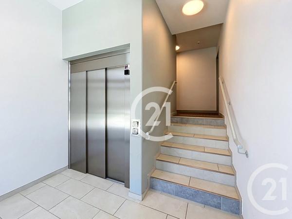 Appartement F4 à vendre  4 pièces - 76 m 2   CAEN  - 14