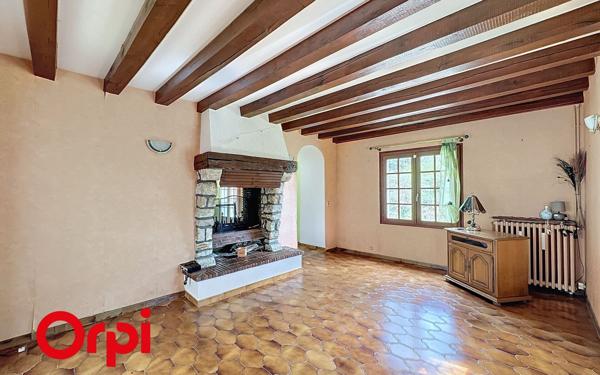 Maison à vendre    6 pièces •  Cherré